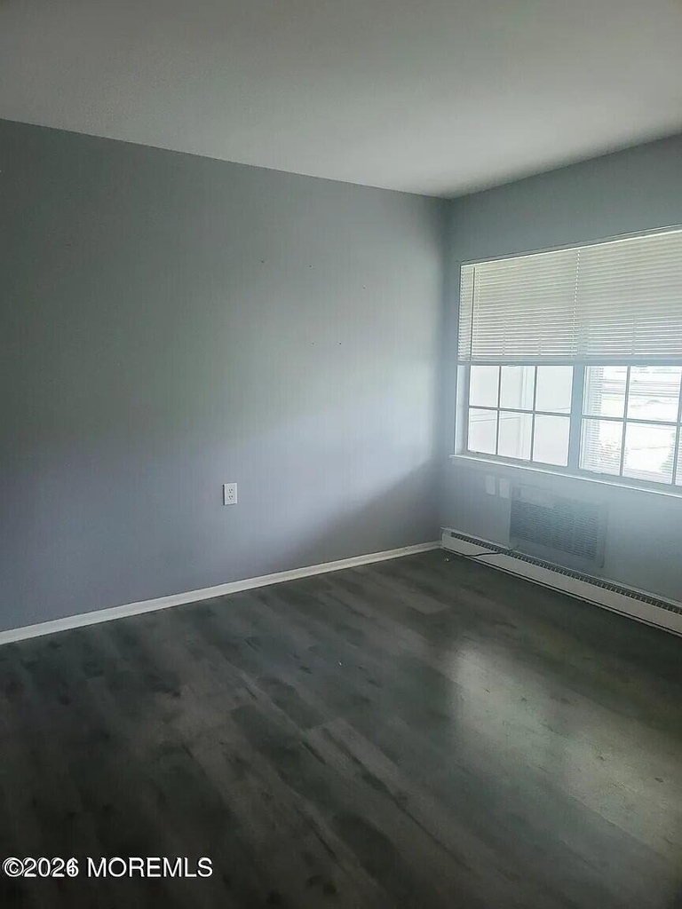219 Buckingham Court - Photo 6