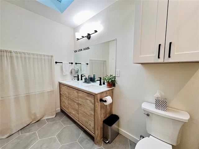 310 W 15th Street - Photo 12