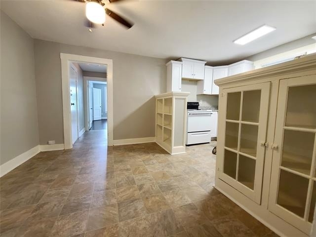 5734 Worth Street - Photo 10