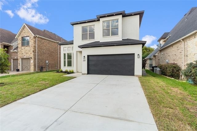 907 Saint George Place - Photo 1