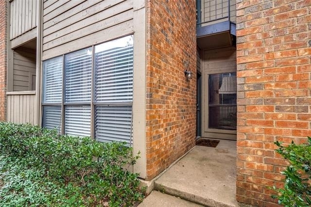 9254 Forest Lane - Photo 2