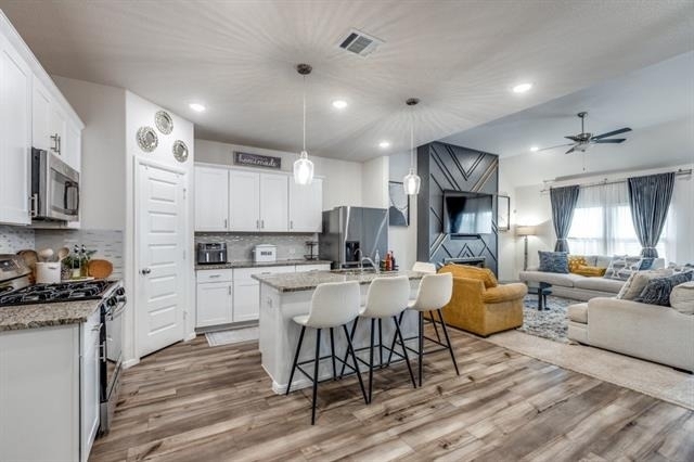 433 Waterman Avenue - Photo 13