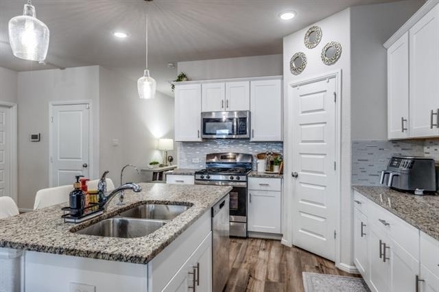 433 Waterman Avenue - Photo 17
