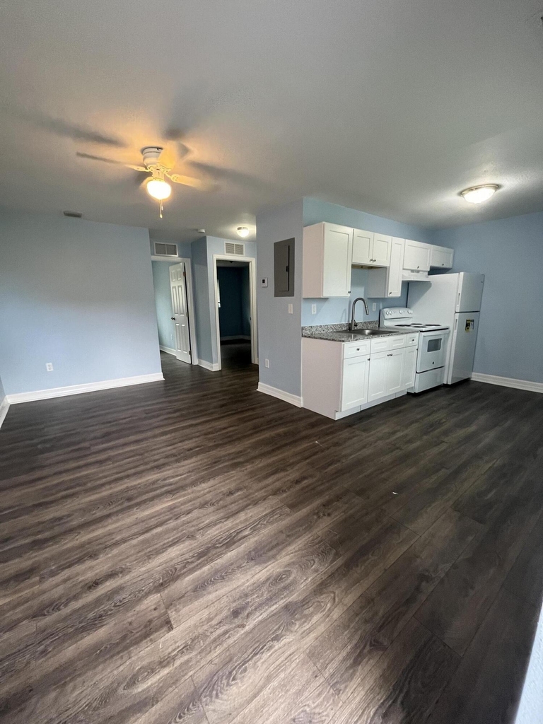 1109 Nw 6th Avenue - Photo 3
