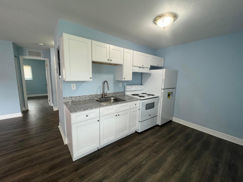 1109 Nw 6th Avenue - Photo 4