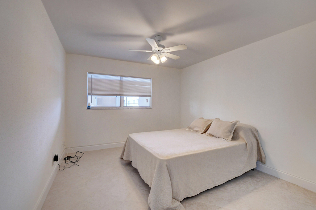 468 Saxony Way - Photo 8