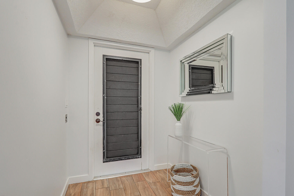 632 Brackenwood Cove - Photo 1