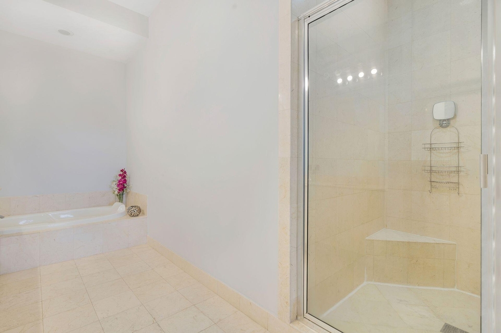 801 S Olive Avenue - Photo 11