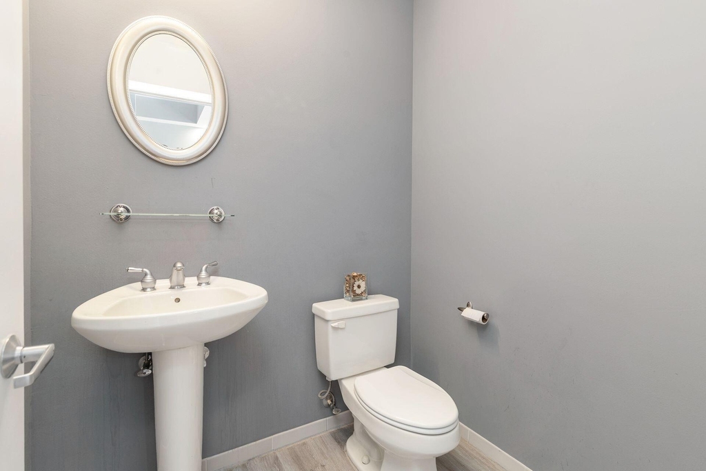 801 S Olive Avenue - Photo 7