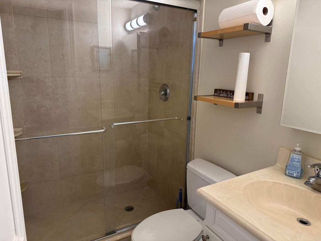 1221 Se 3rd Street - Photo 10