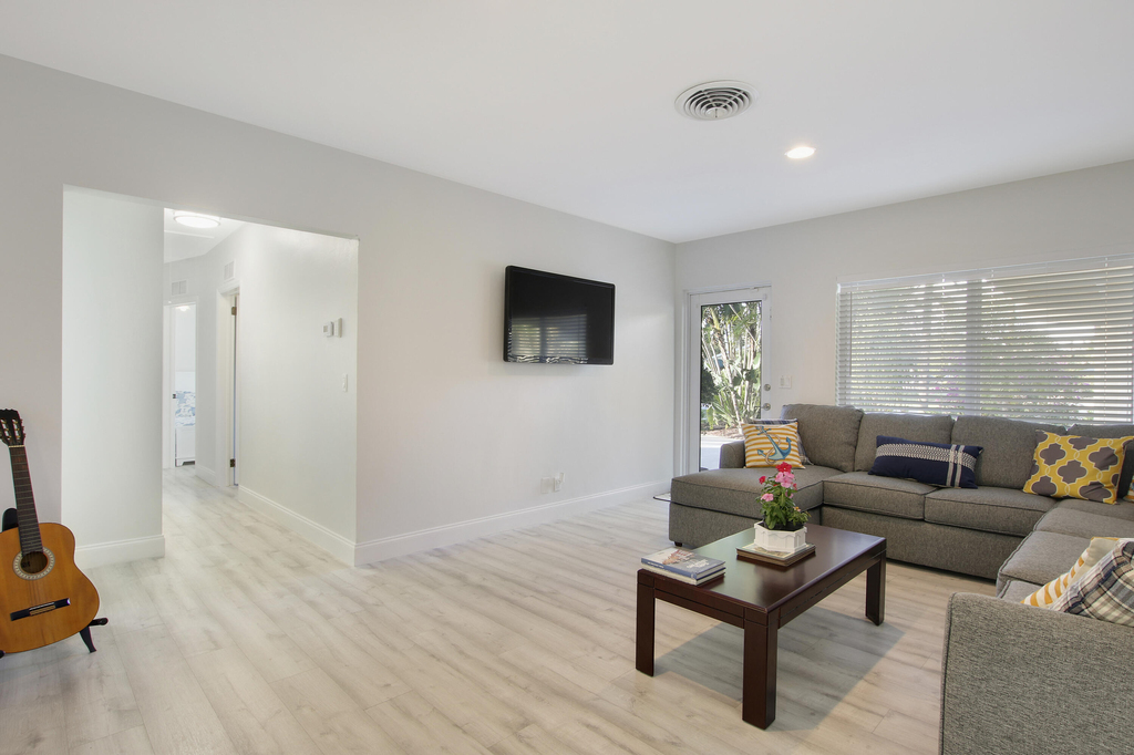 466 Tequesta Drive - Photo 6