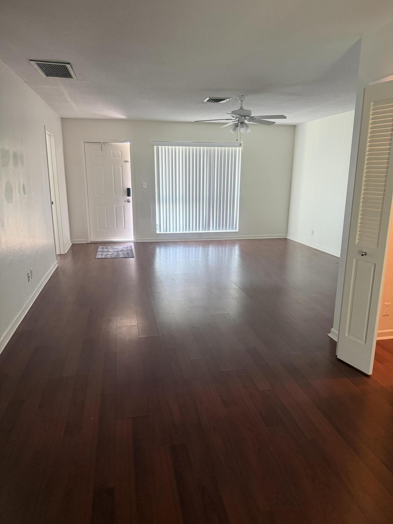 1151 Ne 26th Avenue - Photo 4