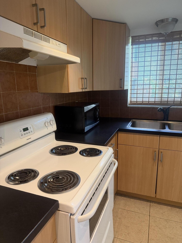 1151 Ne 26th Avenue - Photo 24
