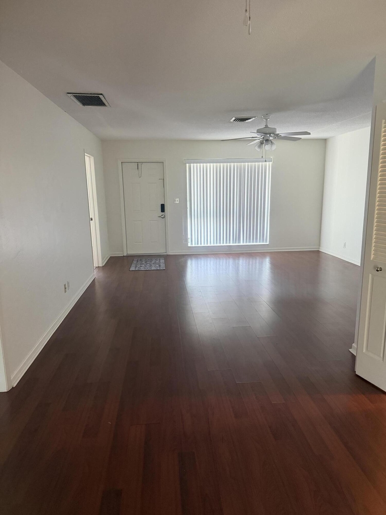 1151 Ne 26th Avenue - Photo 5