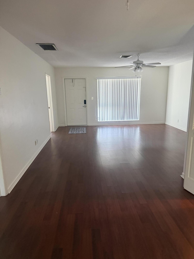 1151 Ne 26th Avenue - Photo 6