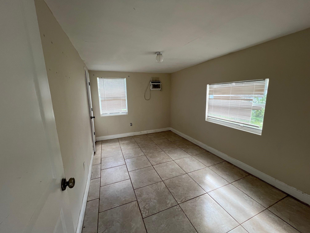 8269 Nw 1st Place - Photo 3