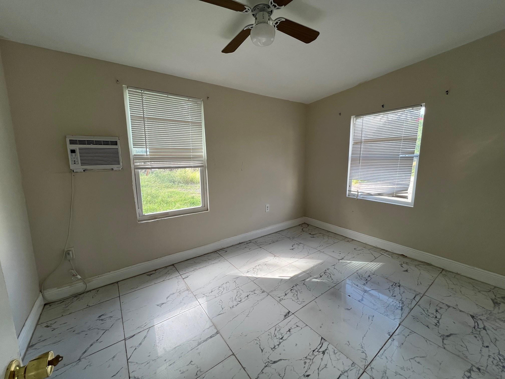 8269 Nw 1st Place - Photo 4