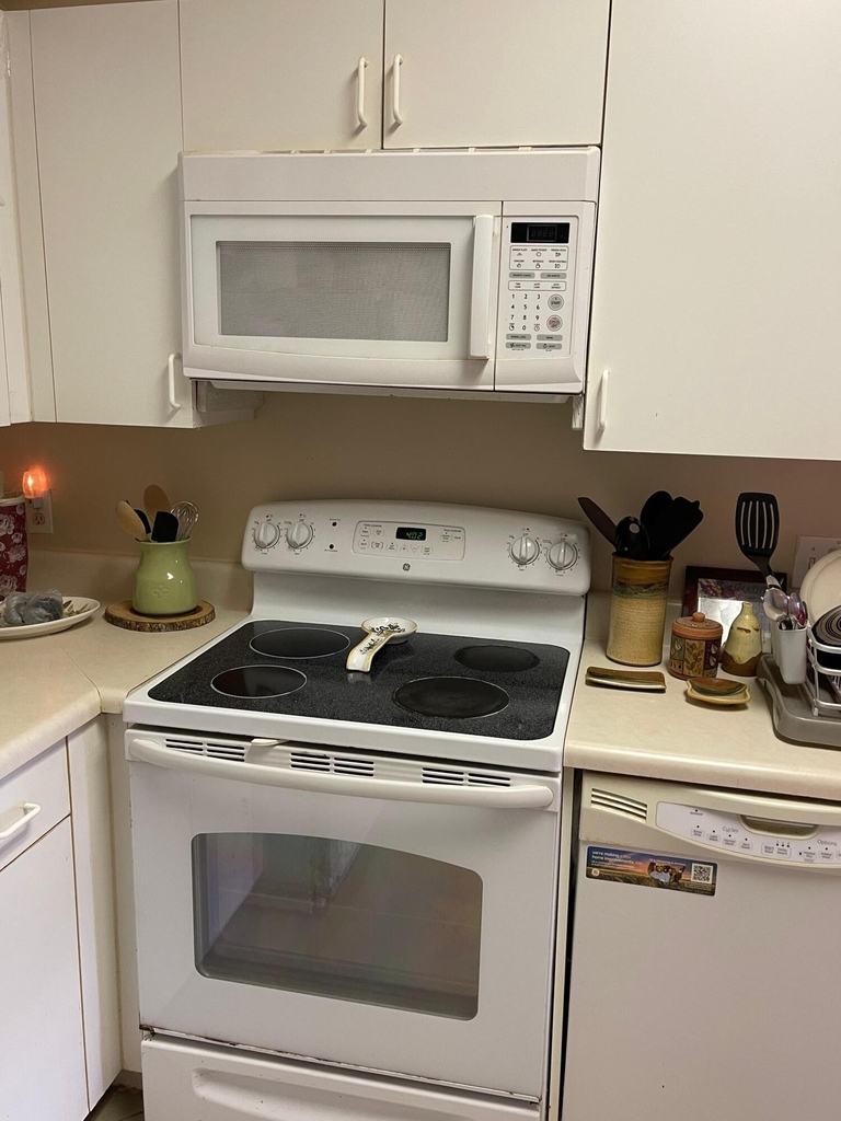 6976 Sw 39th Street - Photo 1