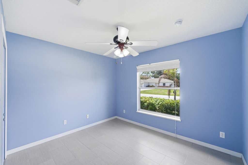 1707 Se Manth Lane - Photo 36
