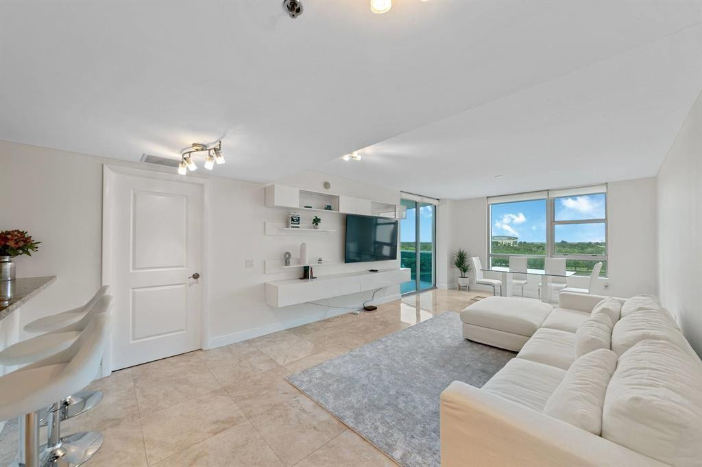 2641 N Flamingo Road - Photo 3