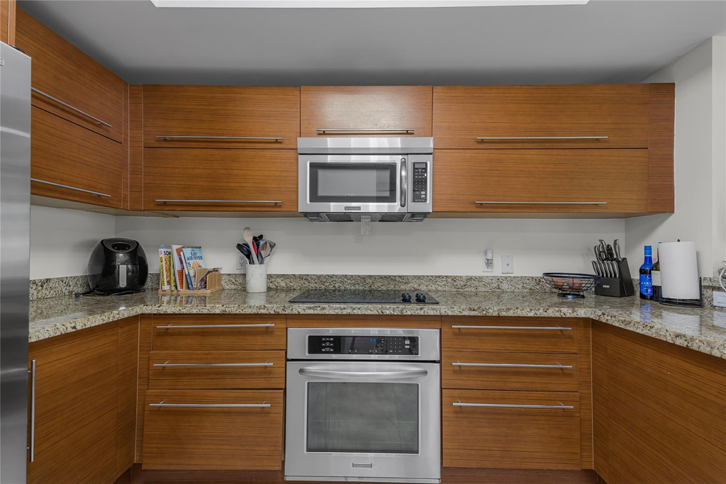 2641 N Flamingo Road - Photo 2