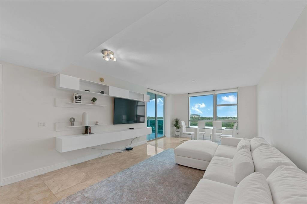 2641 N Flamingo Road - Photo 4