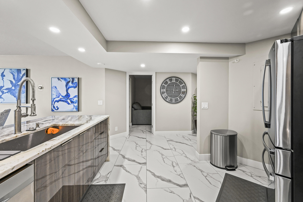 9650 S Ocean Drive - Photo 8