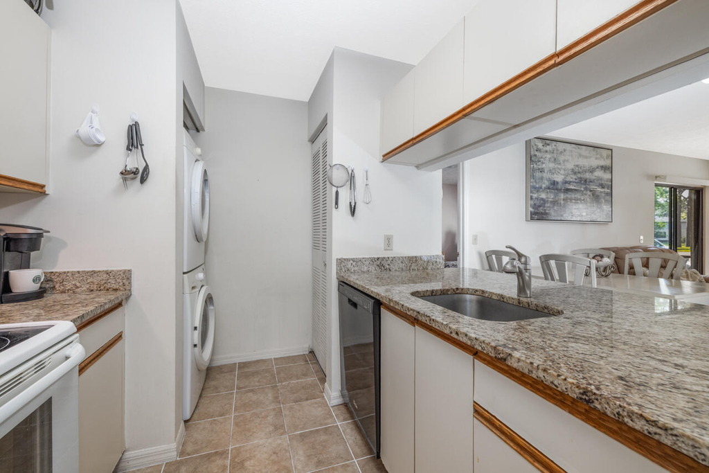 6537 Se Federal Highway - Photo 9