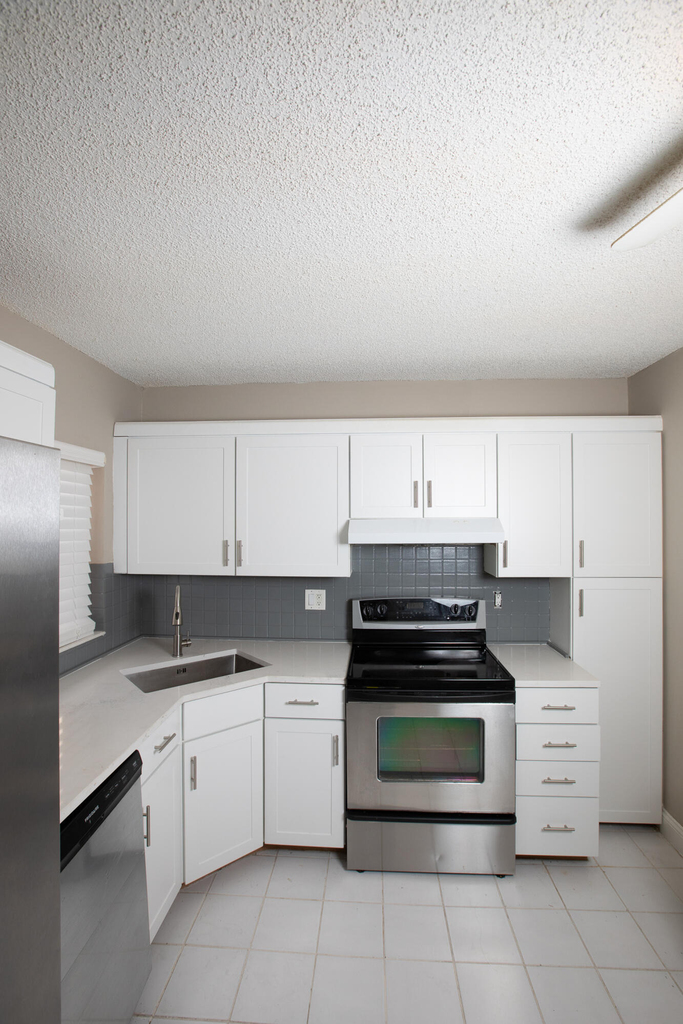 2738 S Carambola Circle S - Photo 3