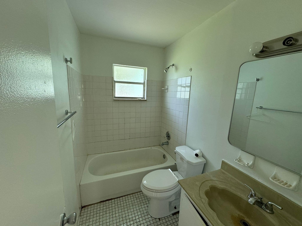 3002 Se Camino Avenue - Photo 5