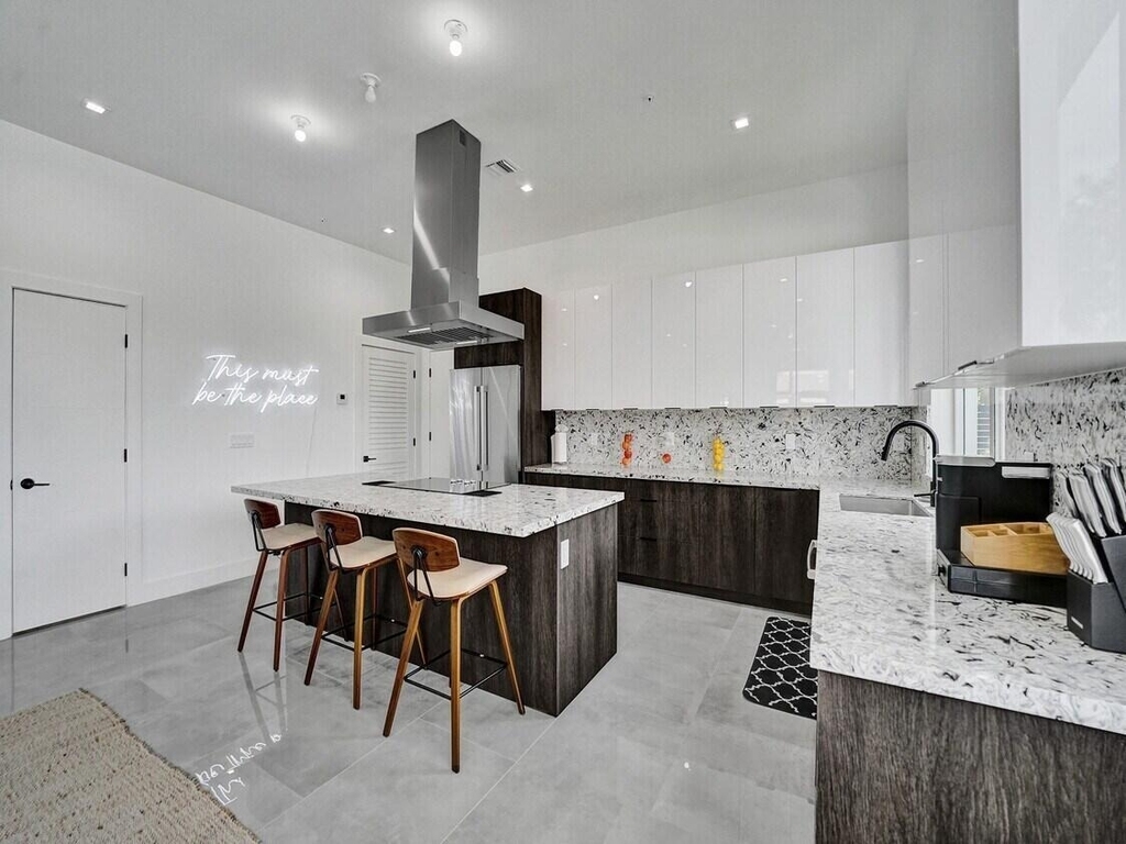 1220 Ne 15th Avenue - Photo 8