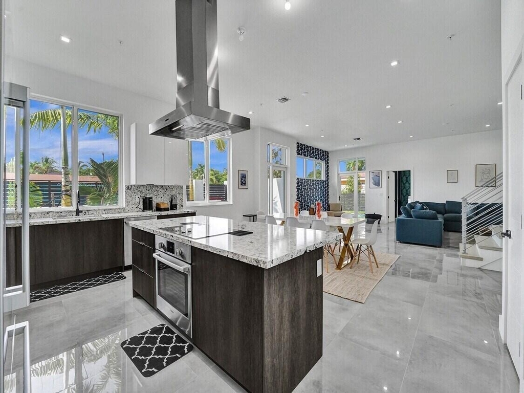 1220 Ne 15th Avenue - Photo 6