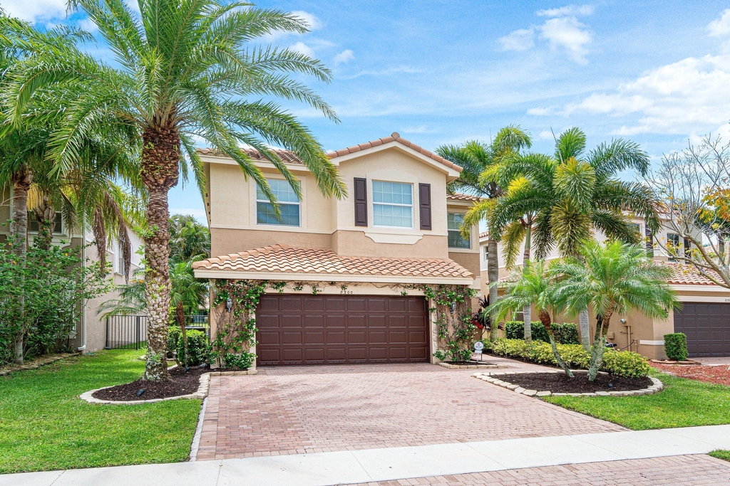 8300 Calabria Lakes Drive - Photo 2