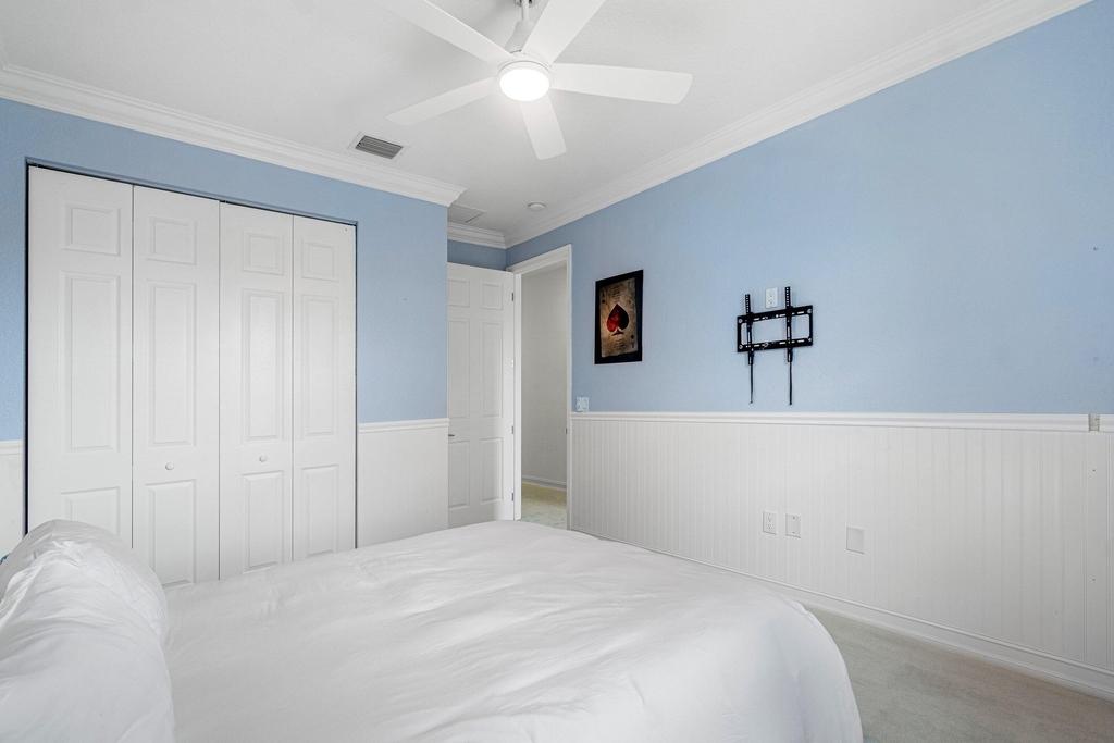 8300 Calabria Lakes Drive - Photo 35