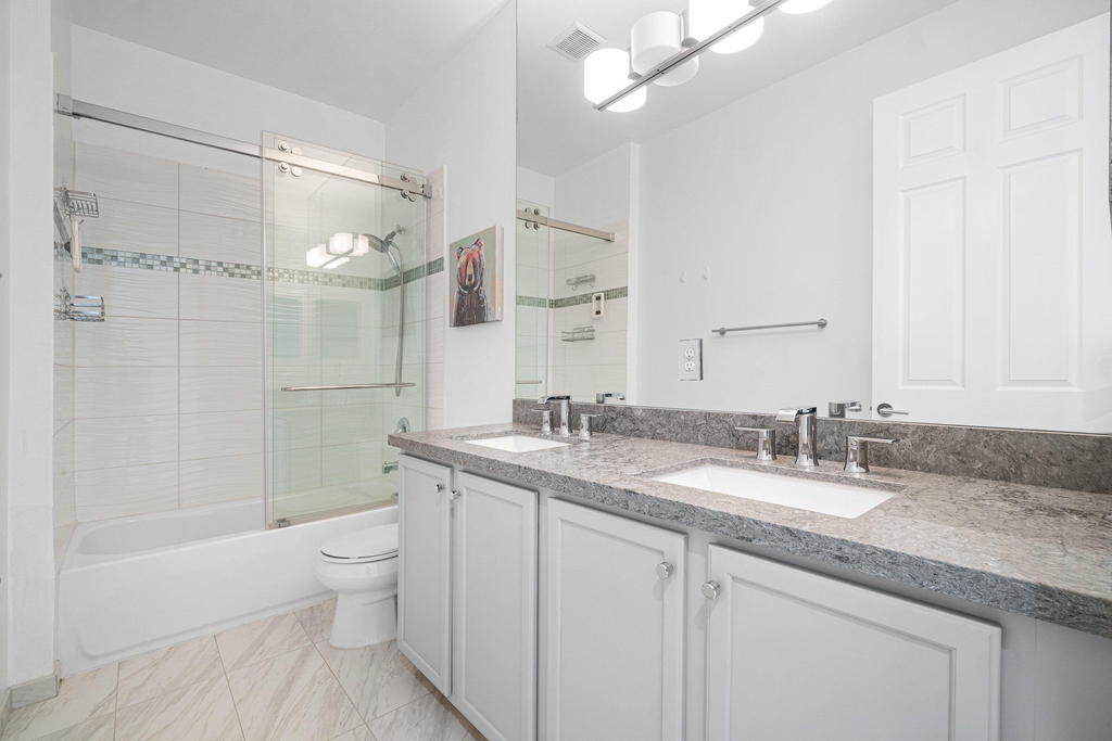 8300 Calabria Lakes Drive - Photo 33