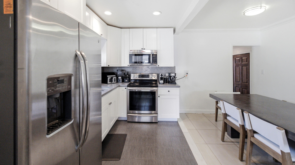 1234 Nw 7th Avenue - Photo 7