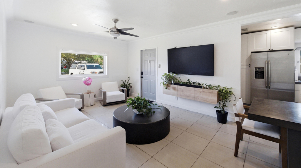 1234 Nw 7th Avenue - Photo 2