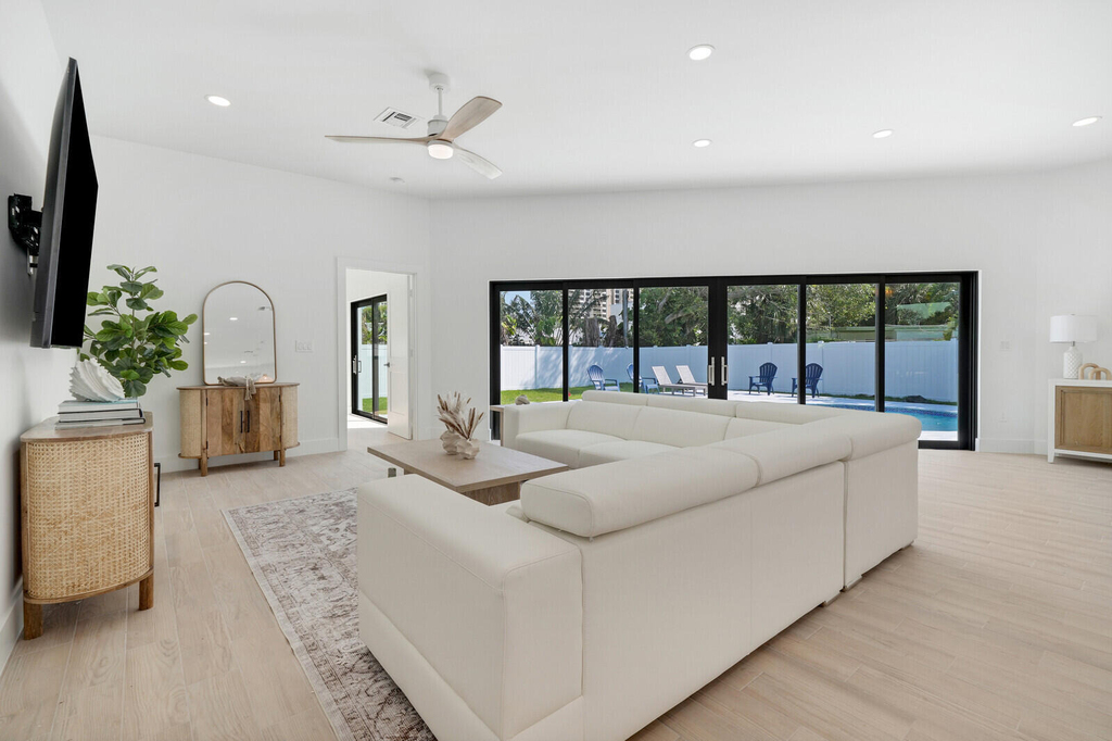 1248 N Harbor Drive - Photo 19