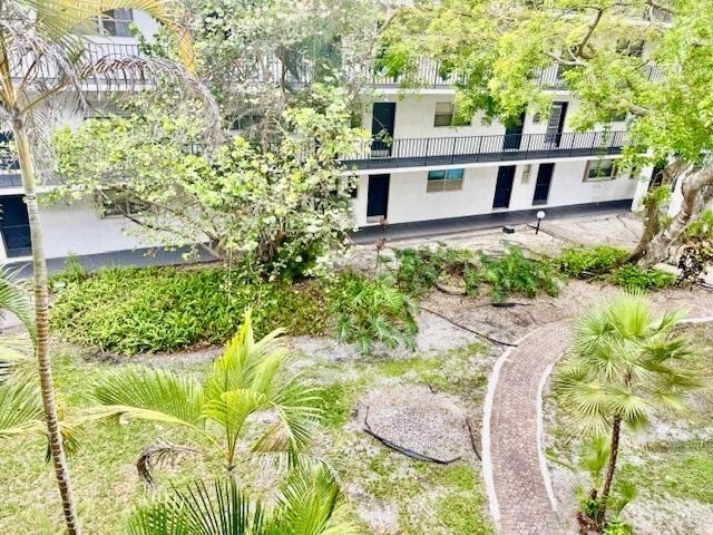 3300 Spanish Moss Terrace - Photo 4