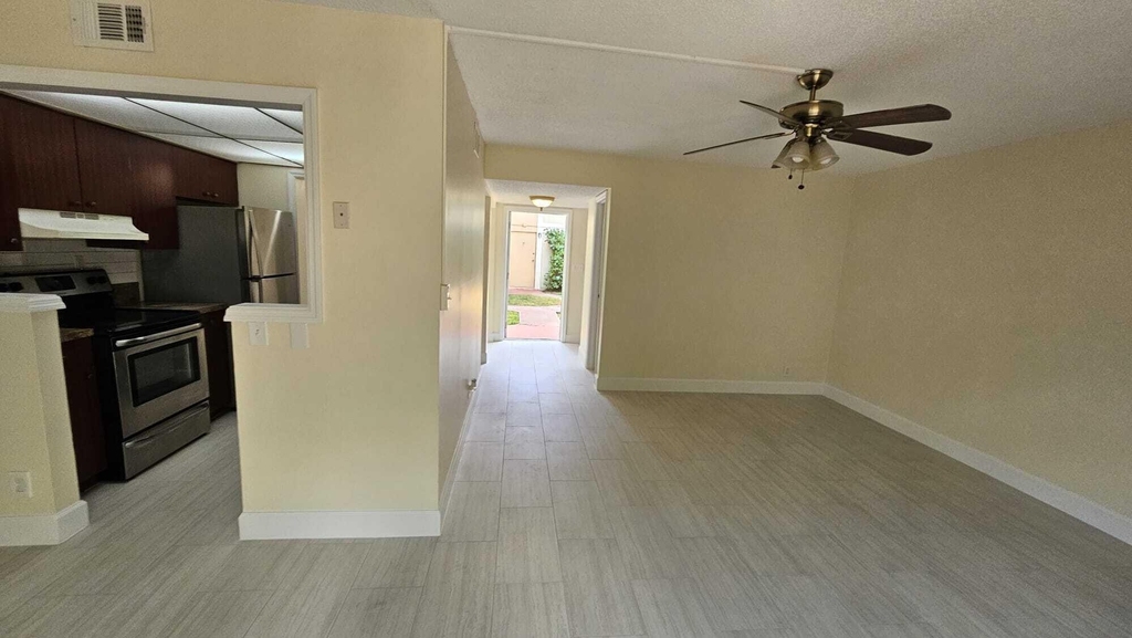 8801 W Sample Road - Photo 0