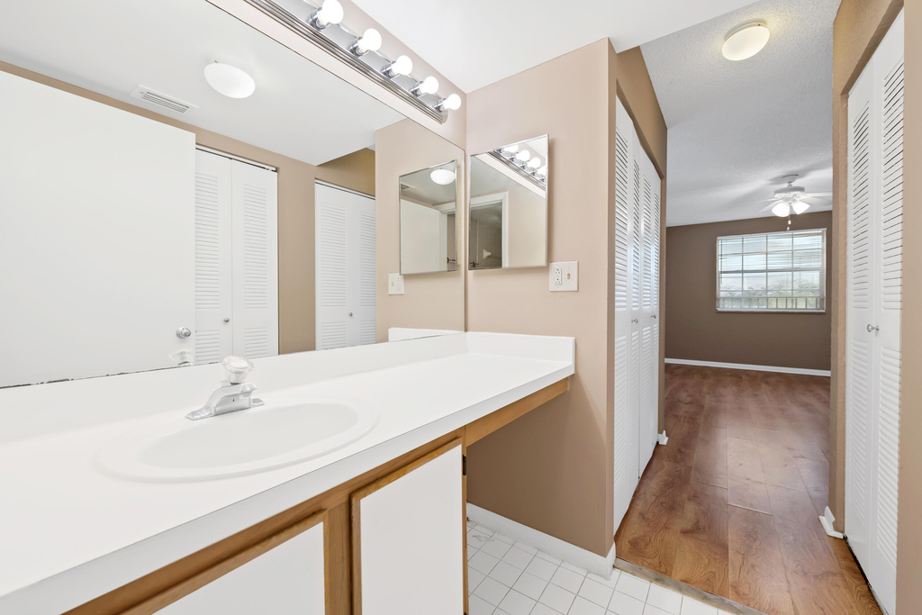 2861 N Oakland Forest Drive - Photo 13