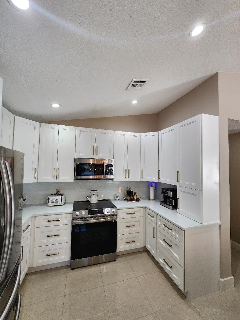 3760 Nw 19th Street - Photo 4
