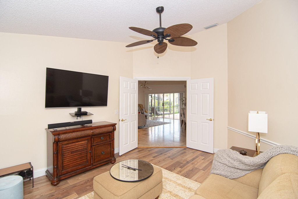 8410 Brussels Way - Photo 28