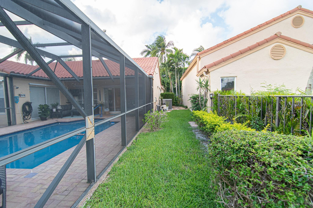 8410 Brussels Way - Photo 36