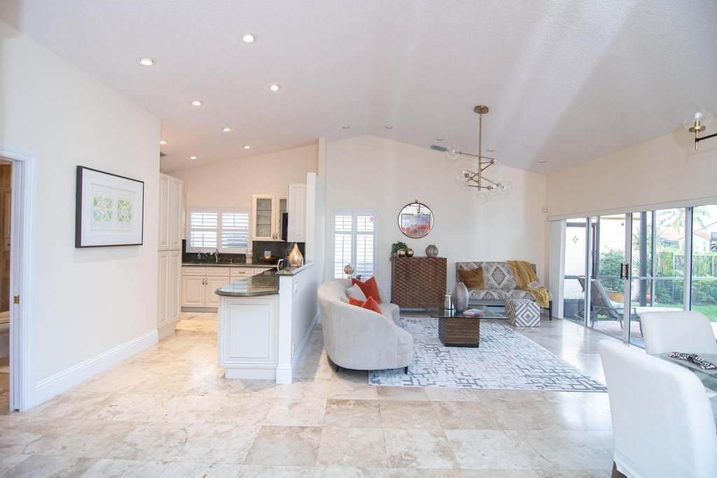 8410 Brussels Way - Photo 2