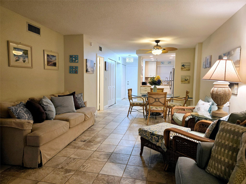 1161 Hillsboro Mile - Photo 37