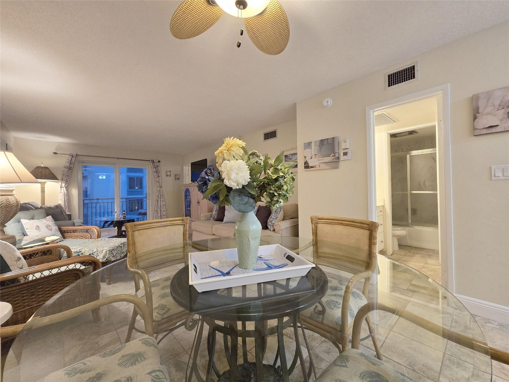 1161 Hillsboro Mile - Photo 35