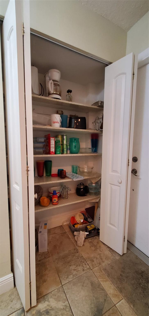 1161 Hillsboro Mile - Photo 49