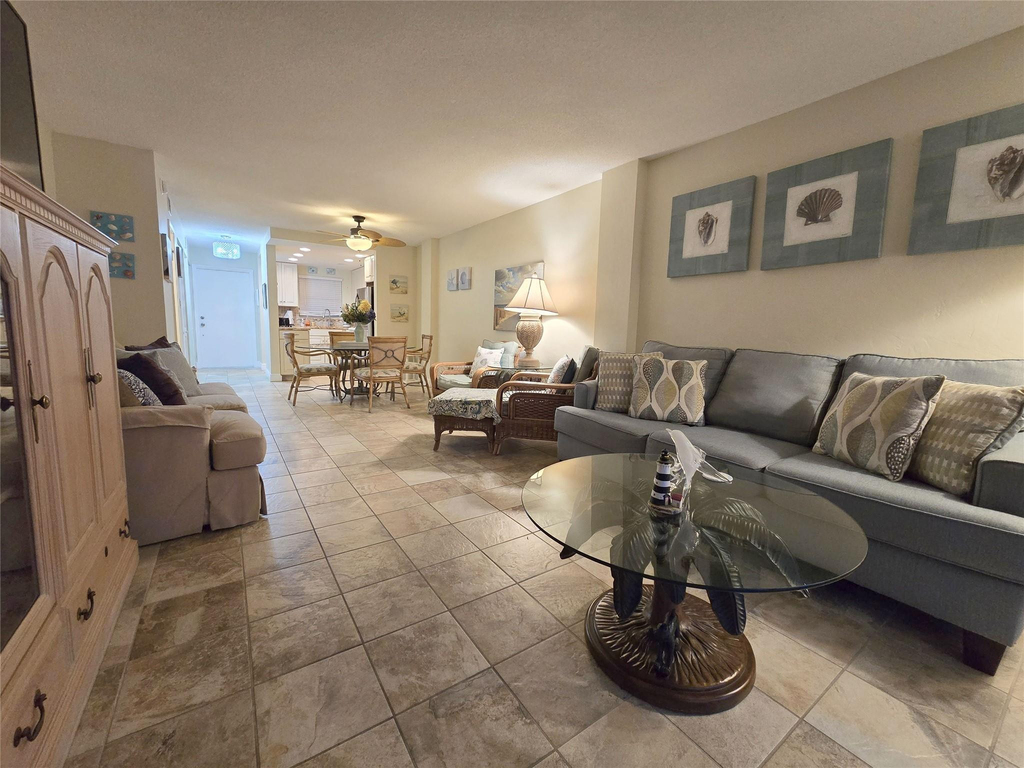 1161 Hillsboro Mile - Photo 36