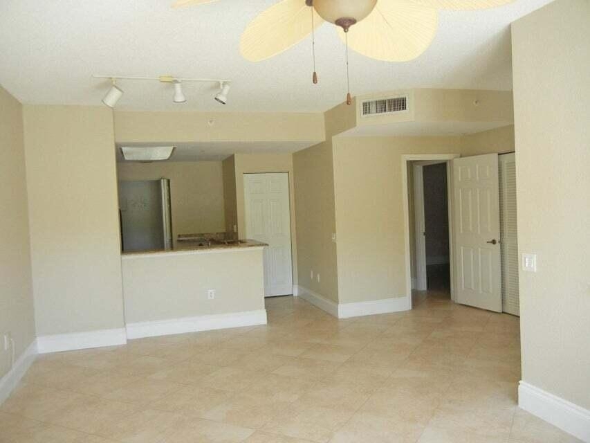 2813 Grande Parkway - Photo 2